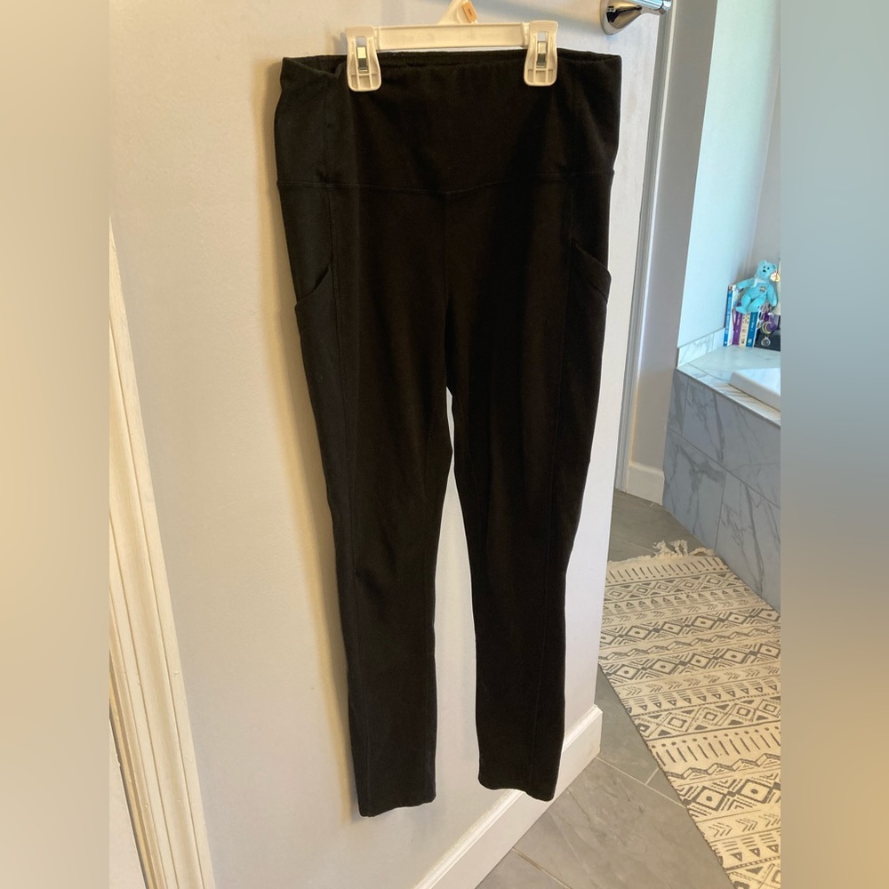 32 Degrees Cool black full length leggings size medium with pockets woman’s